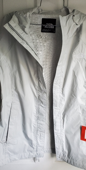 The North Face Jackets & Blazers - New North Face Women's venture/rain jacket size S